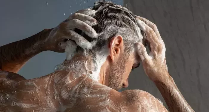 Simple Scalp Massage Technique to Combat Seasonal Hair Loss